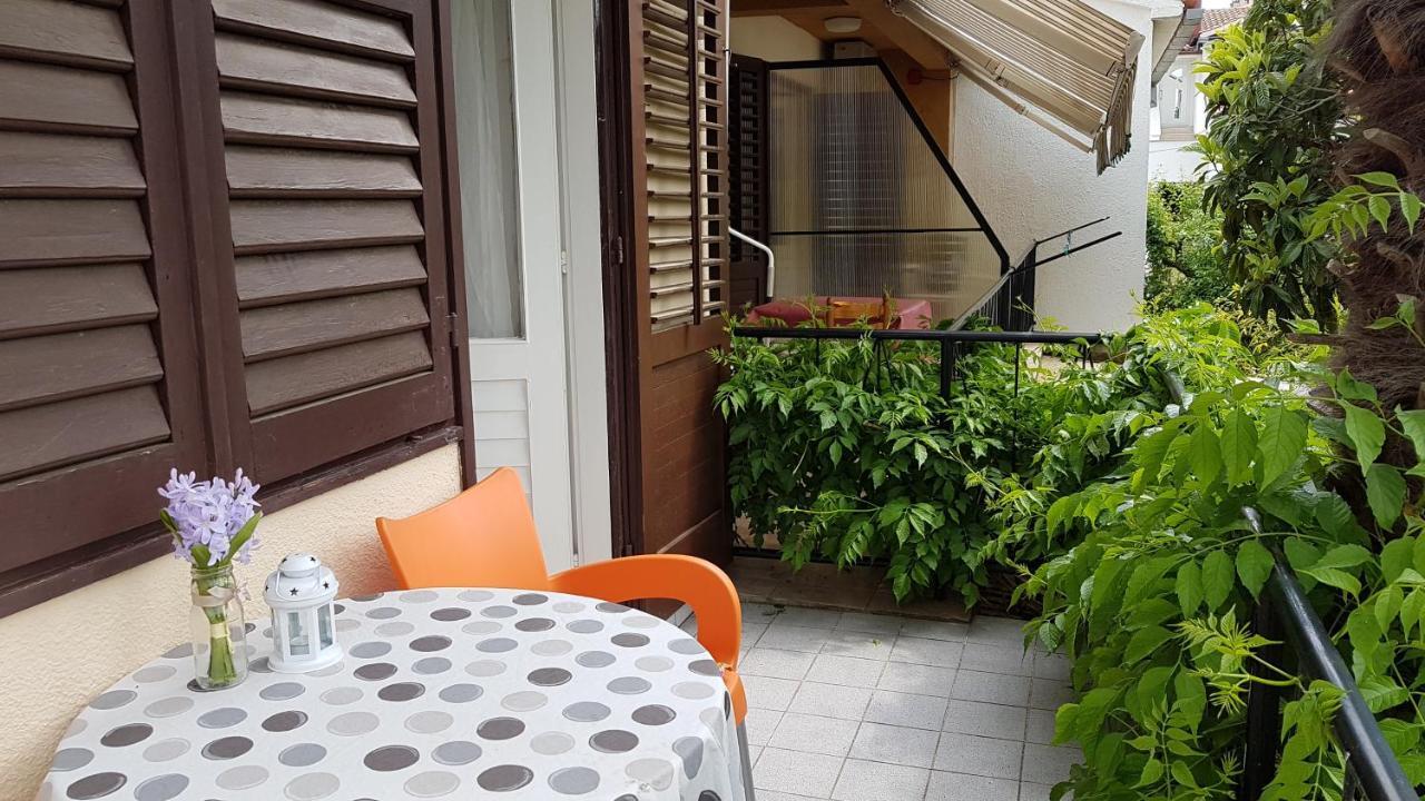 Accomodation Mirjana Rooms ポレッチ エクステリア 写真