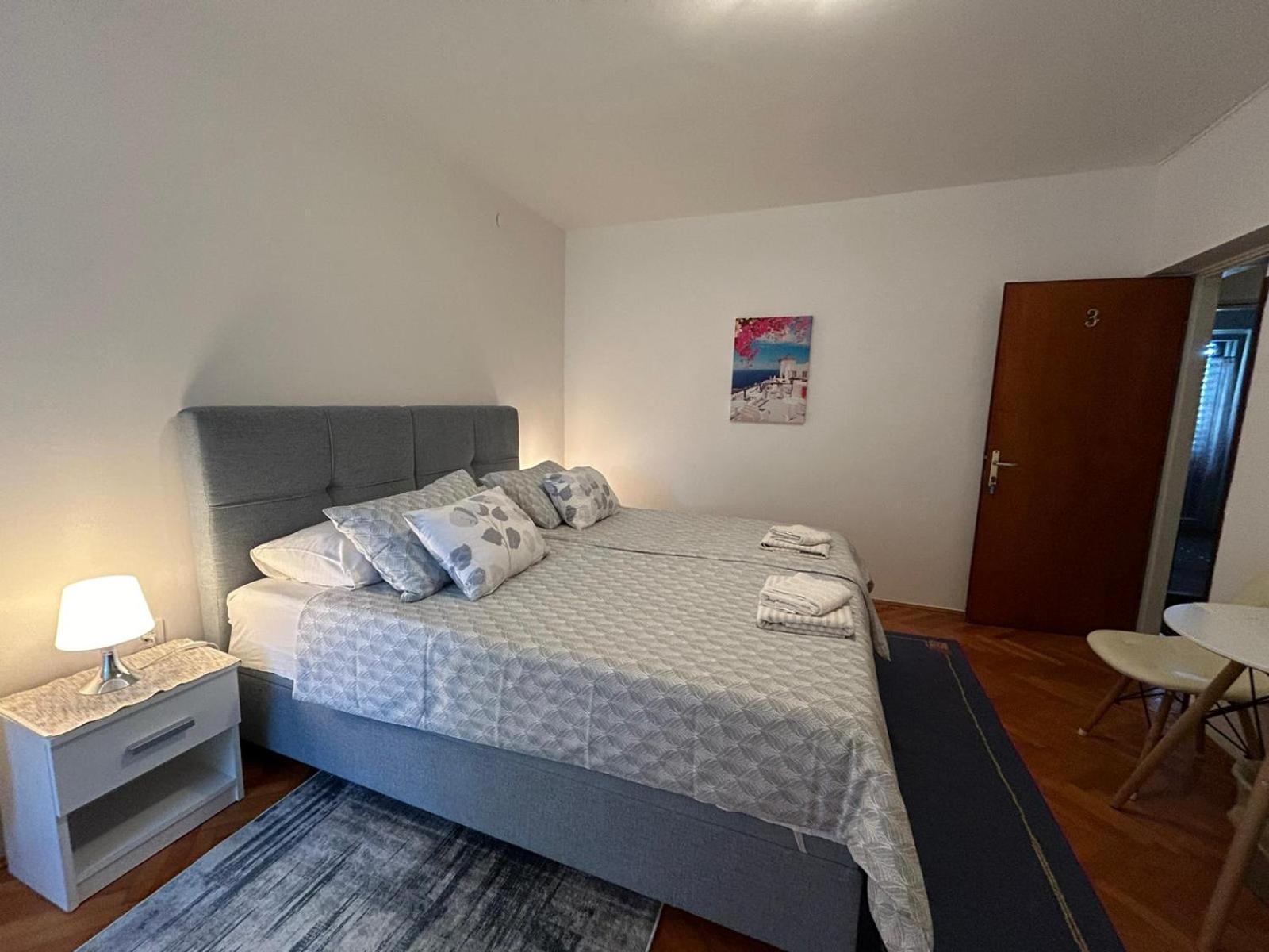 Accomodation Mirjana Rooms ポレッチ エクステリア 写真